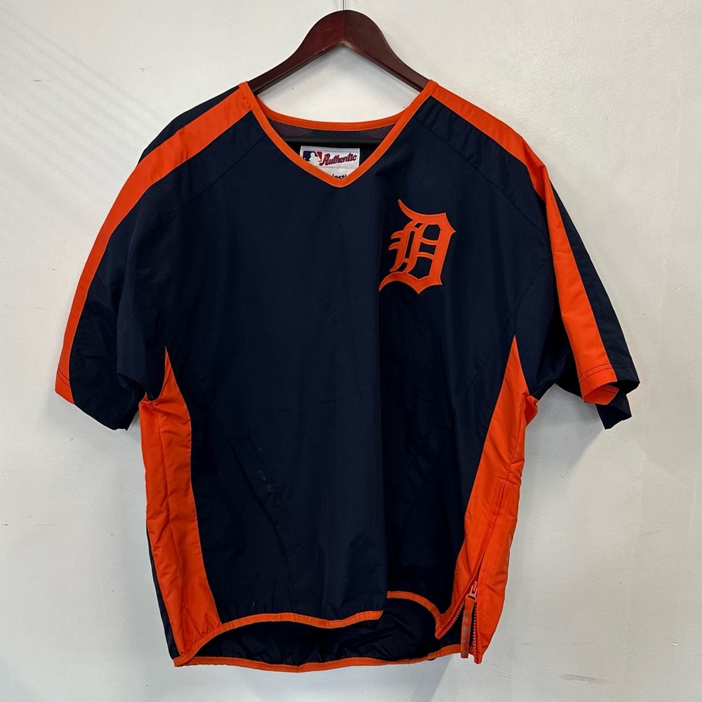 Mens Authentic‎ NFL Majestic medium Detroit Tigers warmup pullover